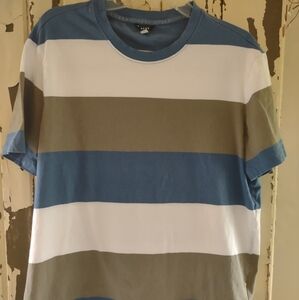 DKNY brand striped tee Sized as large, but is closer to a medium.